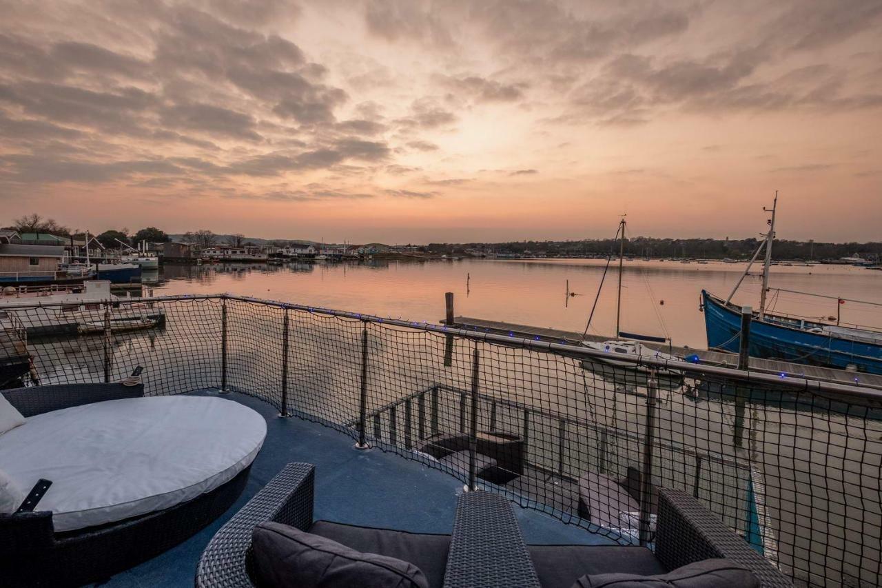 Bed and Breakfast Houseboat Harbourside View Newport  Exterior foto