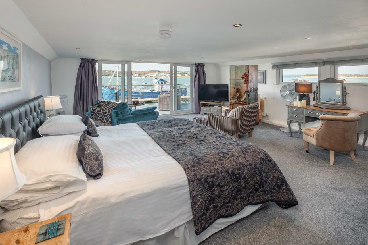 Bed and Breakfast Houseboat Harbourside View Newport  Exterior foto